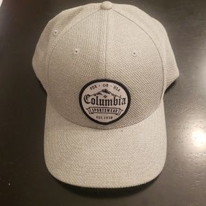 Columbia Flexfit L/XL Hat